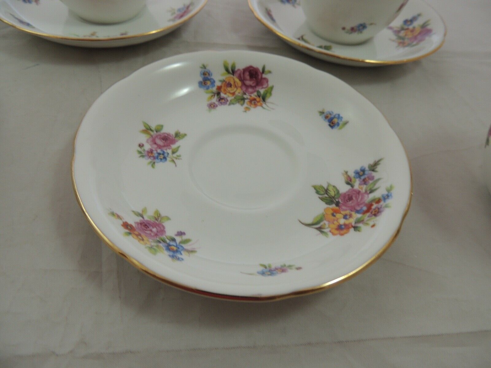 A.B.J, Grafton China Tea Cup & Saucer Floral Pattern England Set Of 5